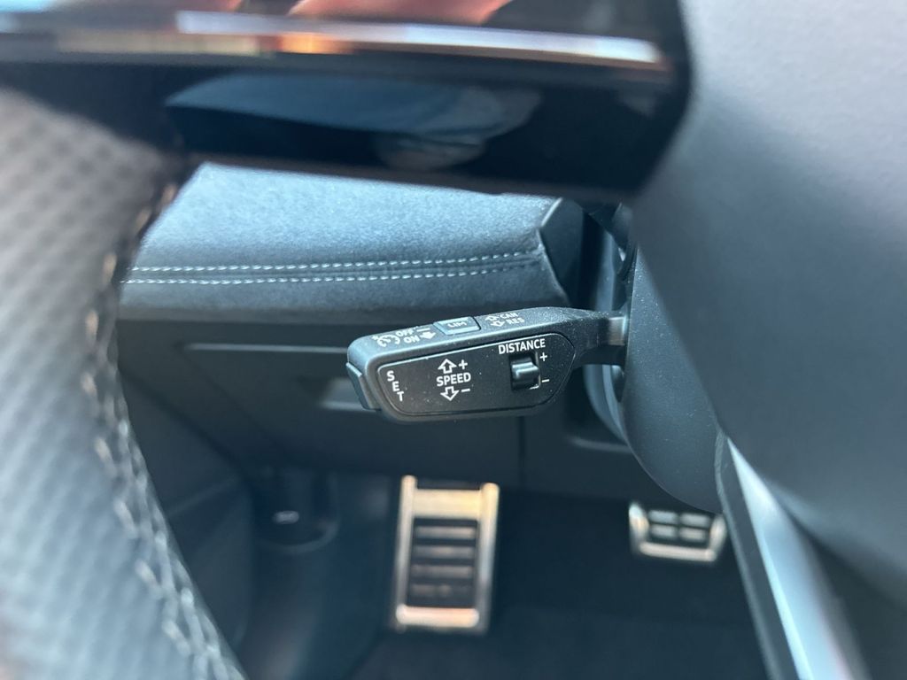 Audi SQ6 e-tron 2024