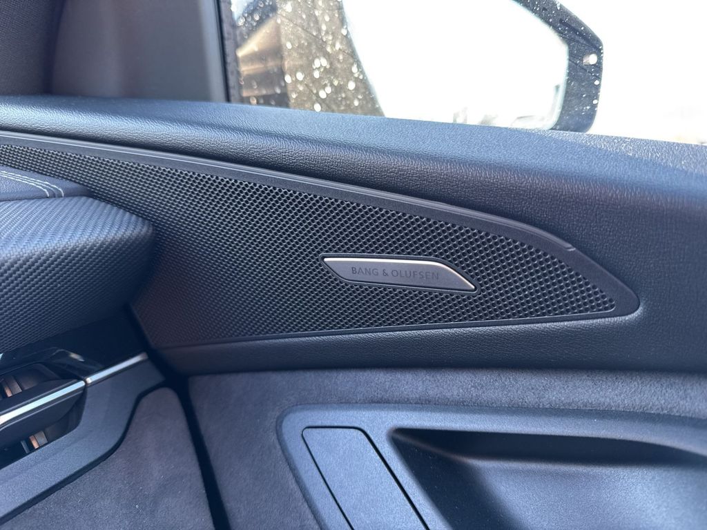 Audi SQ6 e-tron 2024