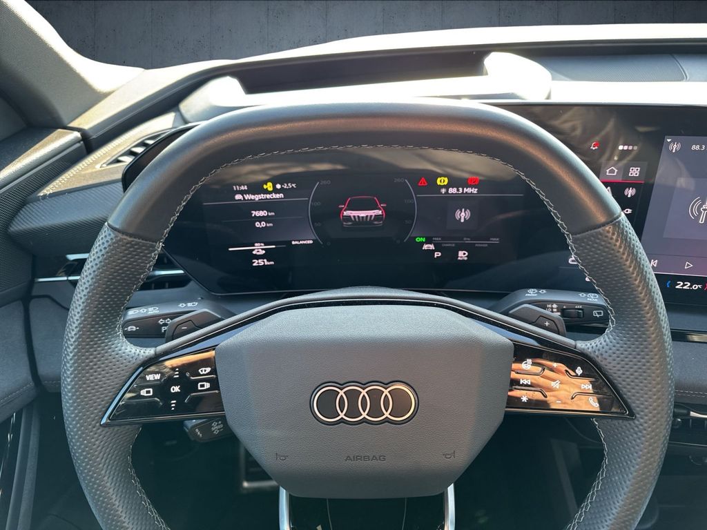 Audi SQ6 e-tron 2024