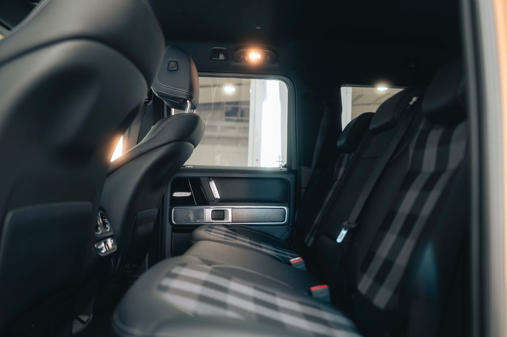 Mercedes-Benz G 450 2025