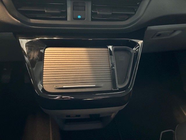 Ford Tourneo Custom 2025