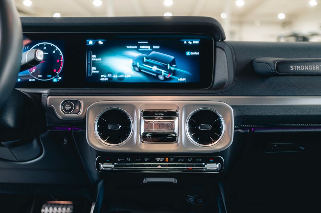 Mercedes-Benz G 450 2025