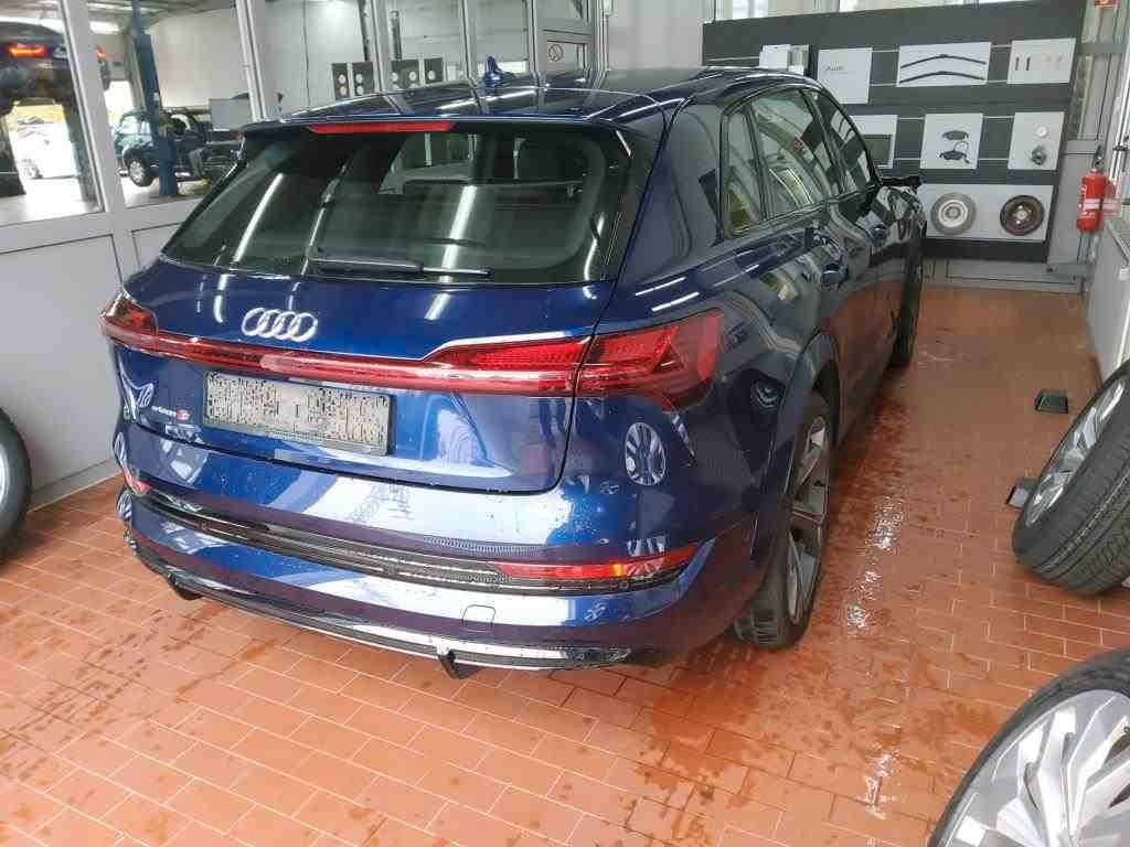 Audi e-tron 2021