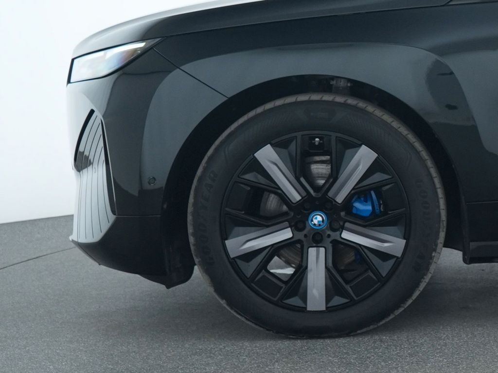 BMW iX 2023