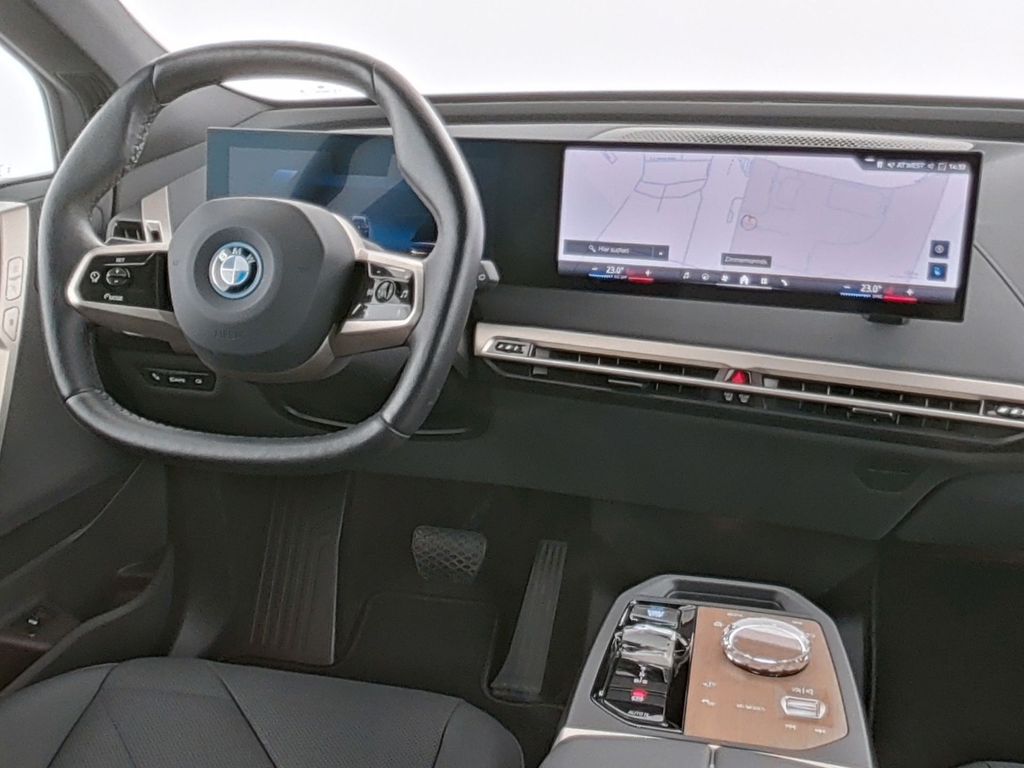 BMW iX 2023