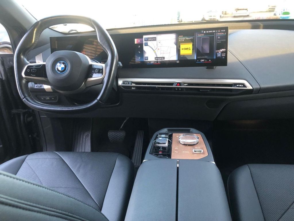 BMW iX 2021
