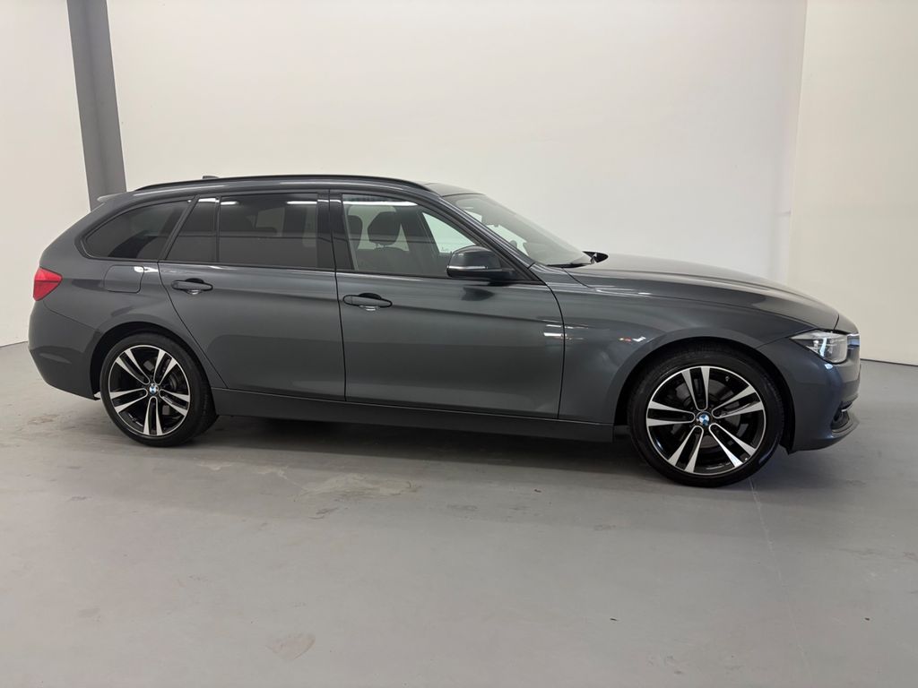 BMW 330 2017