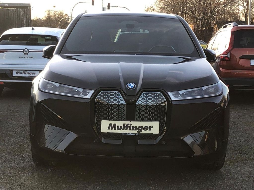 BMW iX 2021