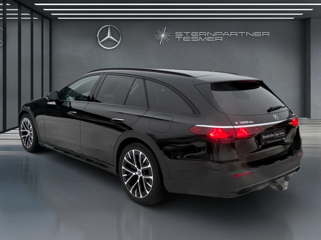 Mercedes-Benz E 300 2025