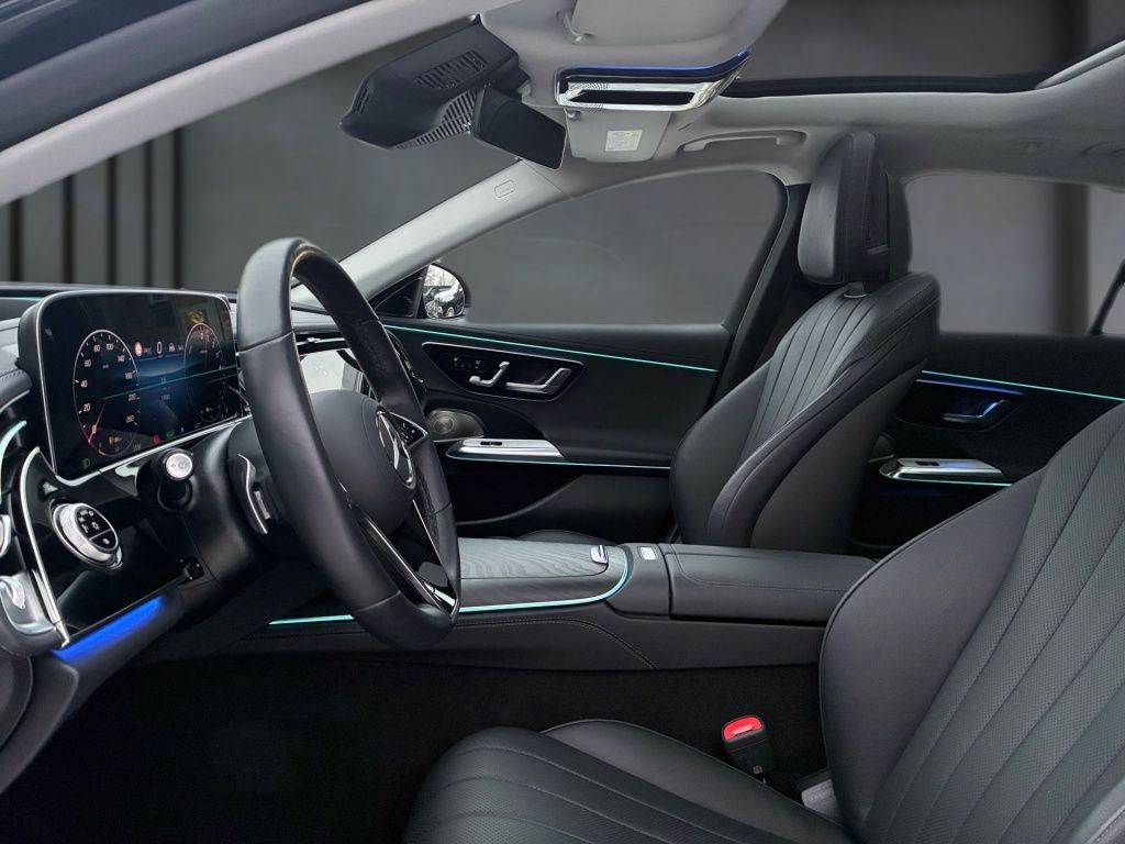 Mercedes-Benz E 300 2025
