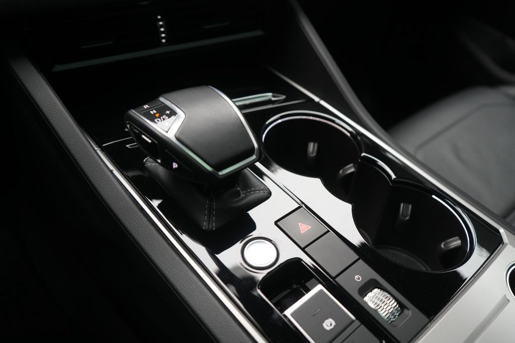 Volkswagen Touareg 2021