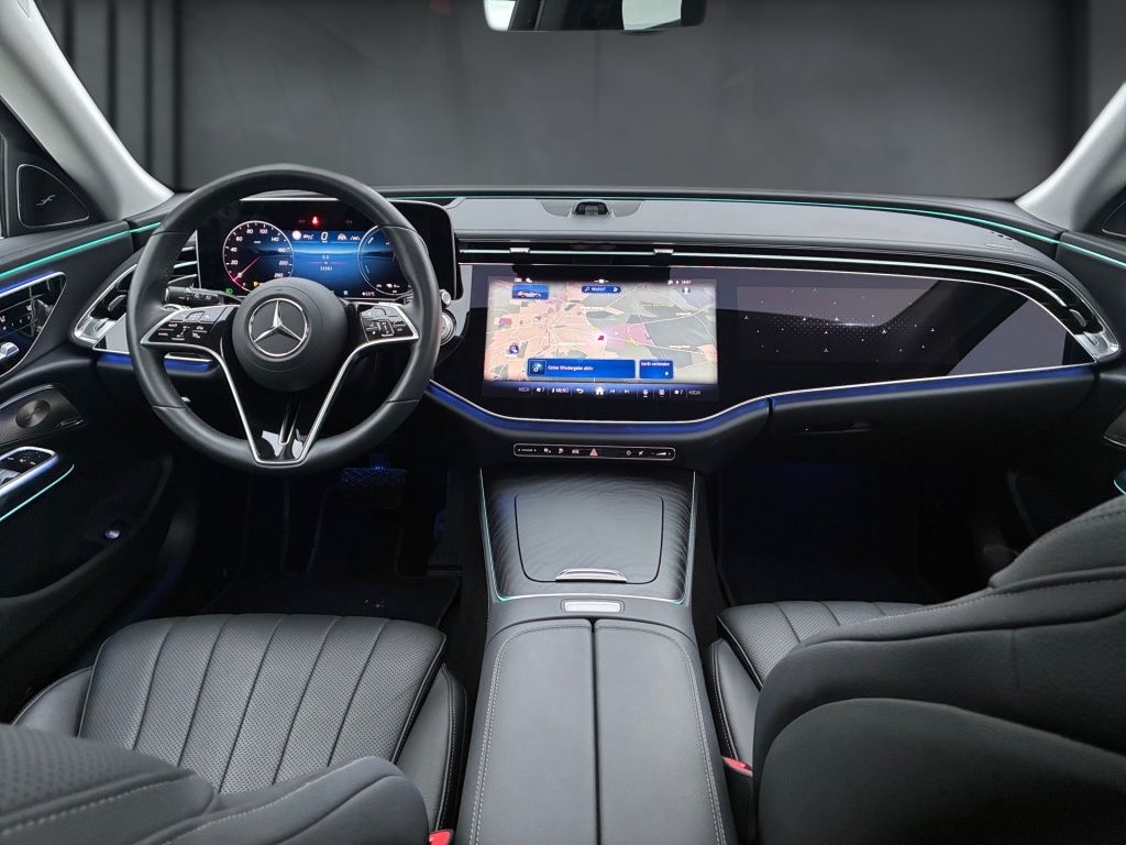 Mercedes-Benz E 300 2025