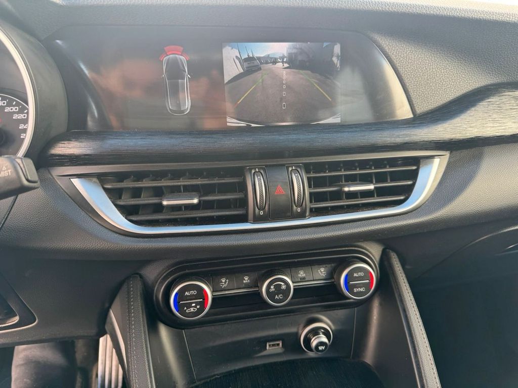 Alfa Romeo Stelvio 2022