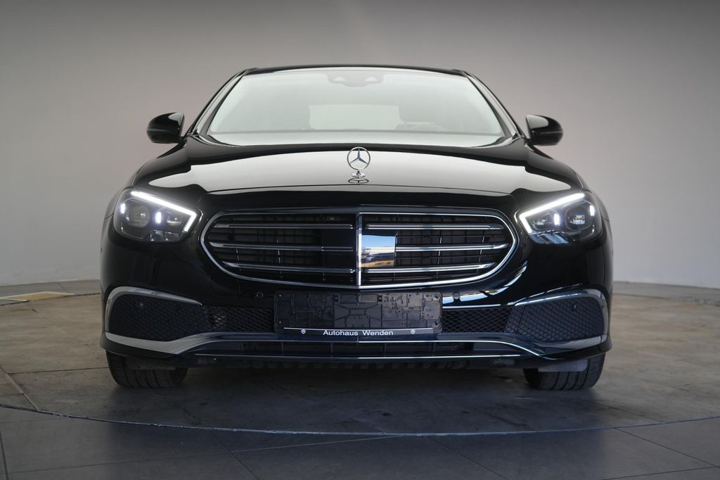 Mercedes-Benz E 300 2022