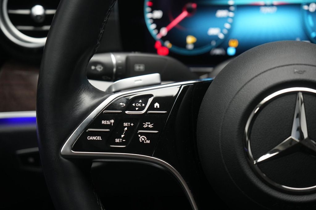 Mercedes-Benz E 300 2022