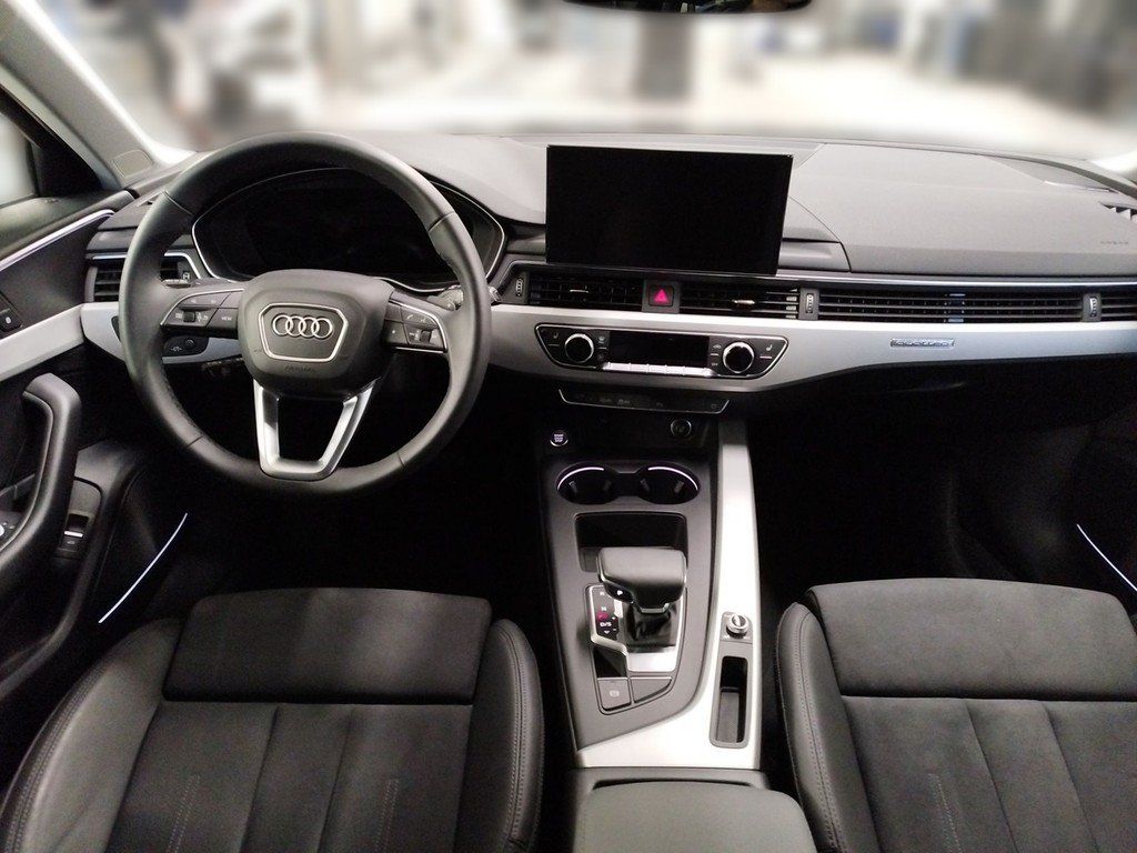 Audi A4 2023