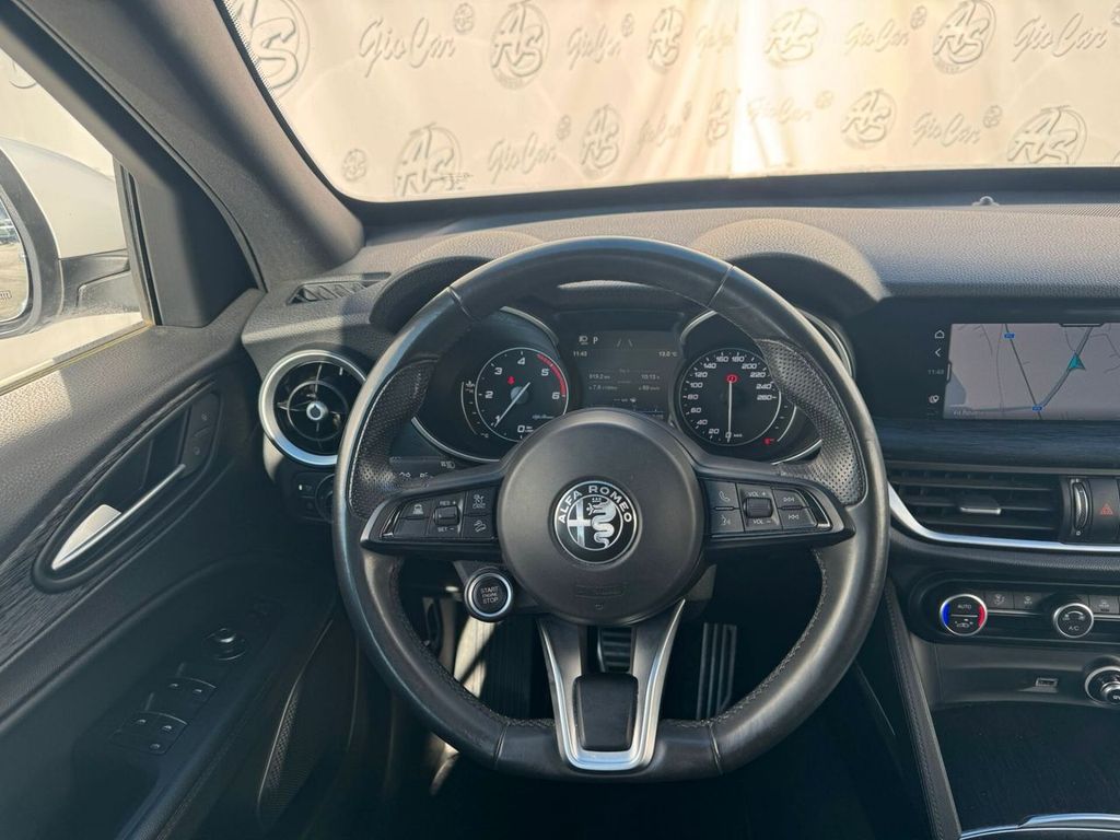 Alfa Romeo Stelvio 2022