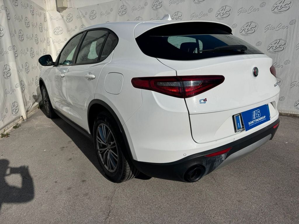 Alfa Romeo Stelvio 2022