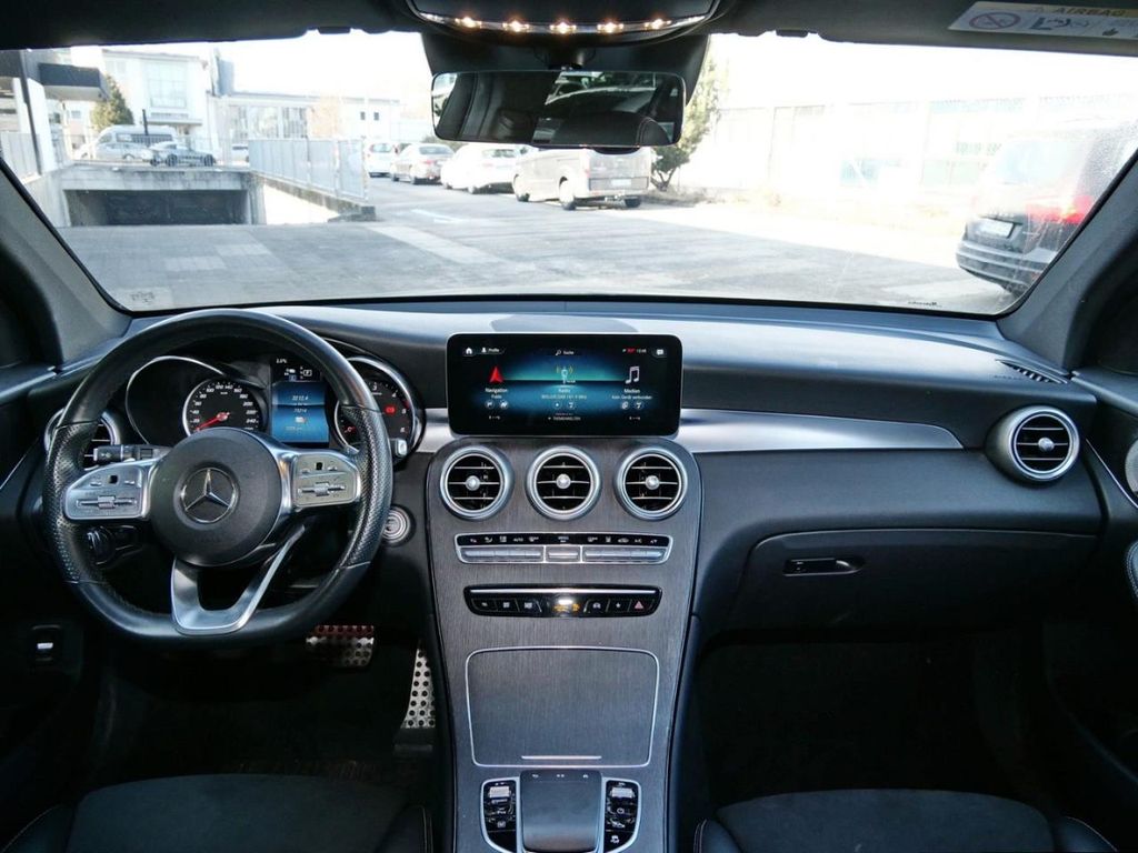 Mercedes-Benz GLC 300 2021