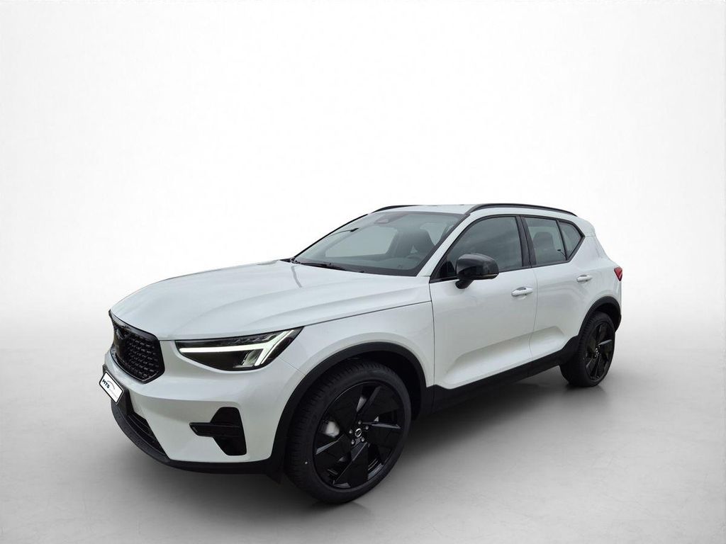 Volvo XC40 2025