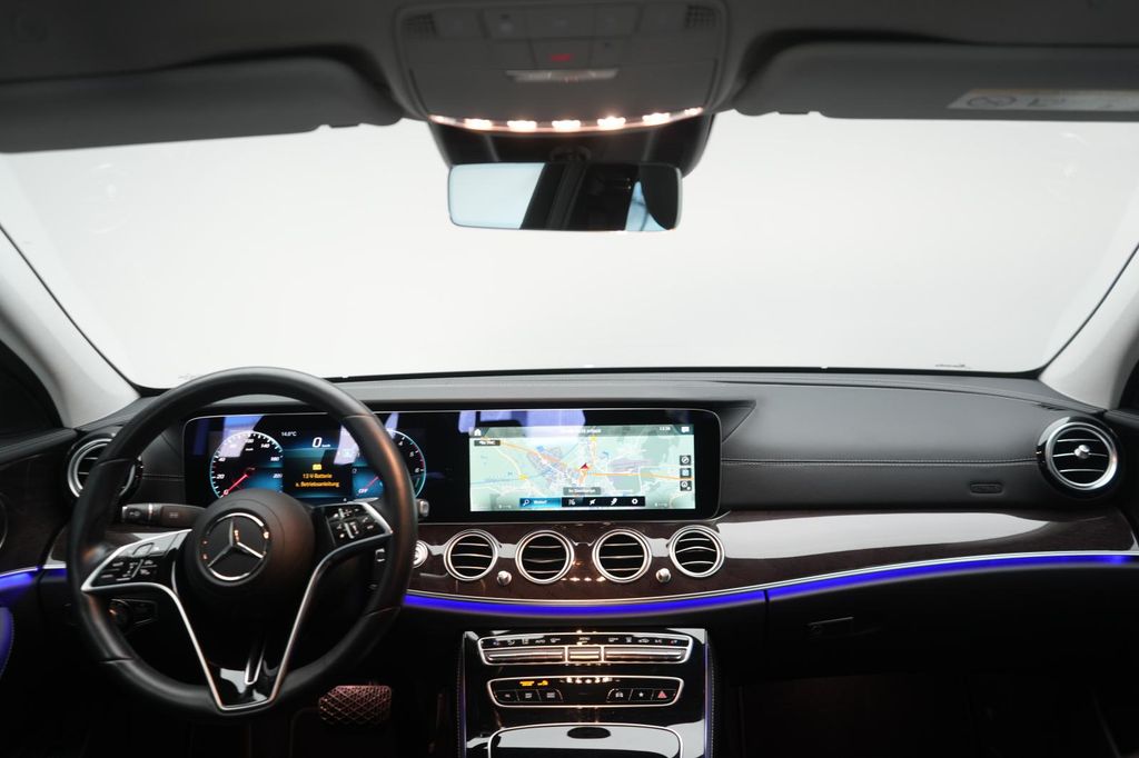 Mercedes-Benz E 300 2022