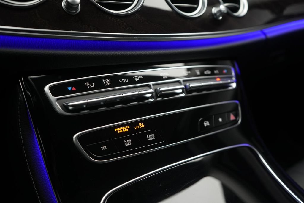 Mercedes-Benz E 300 2022