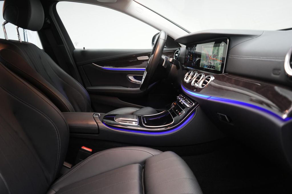 Mercedes-Benz E 300 2022