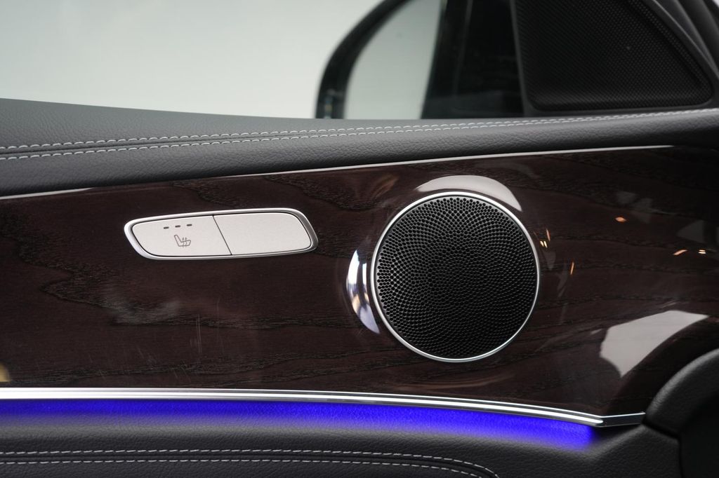 Mercedes-Benz E 300 2022