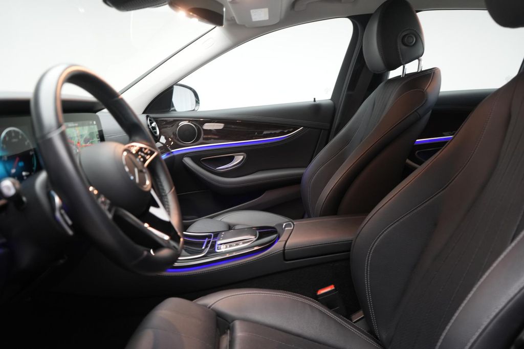 Mercedes-Benz E 300 2022