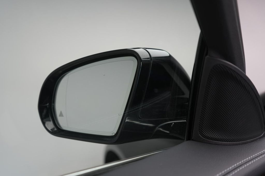 Mercedes-Benz E 300 2022