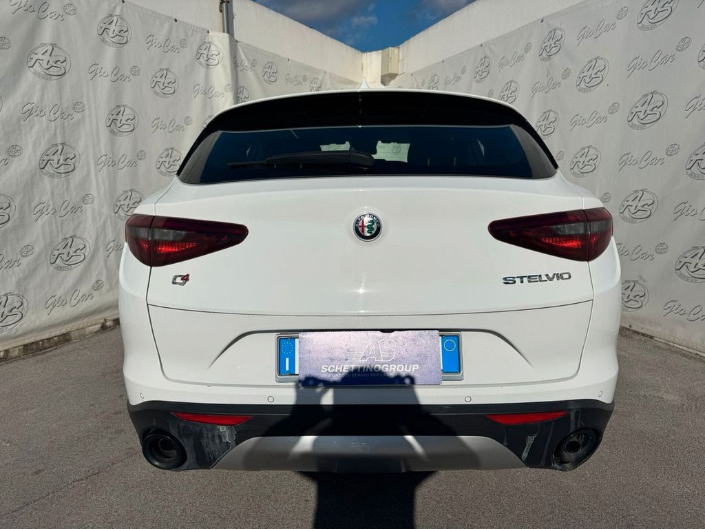 Alfa Romeo Stelvio 2022
