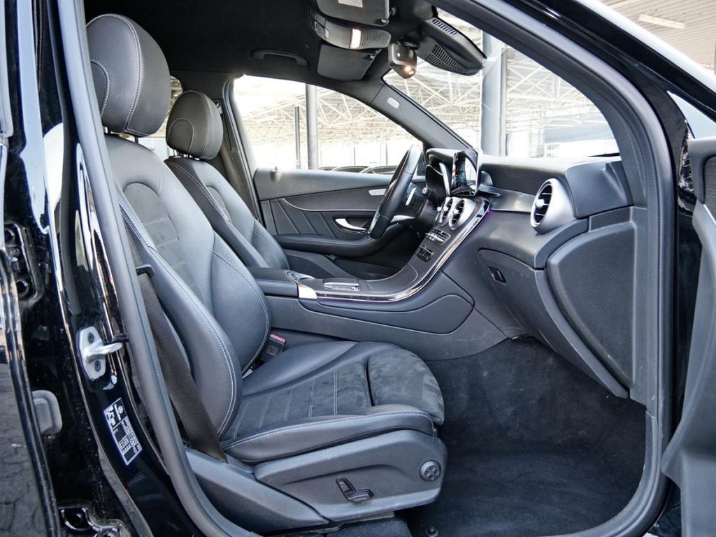 Mercedes-Benz GLC 300 2021