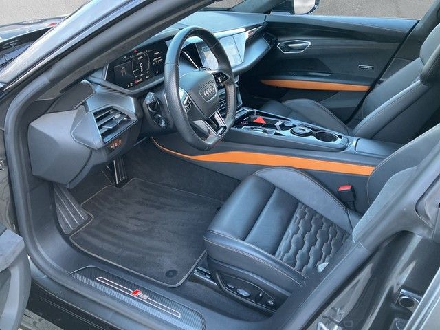 Audi RS e-tron GT 2021