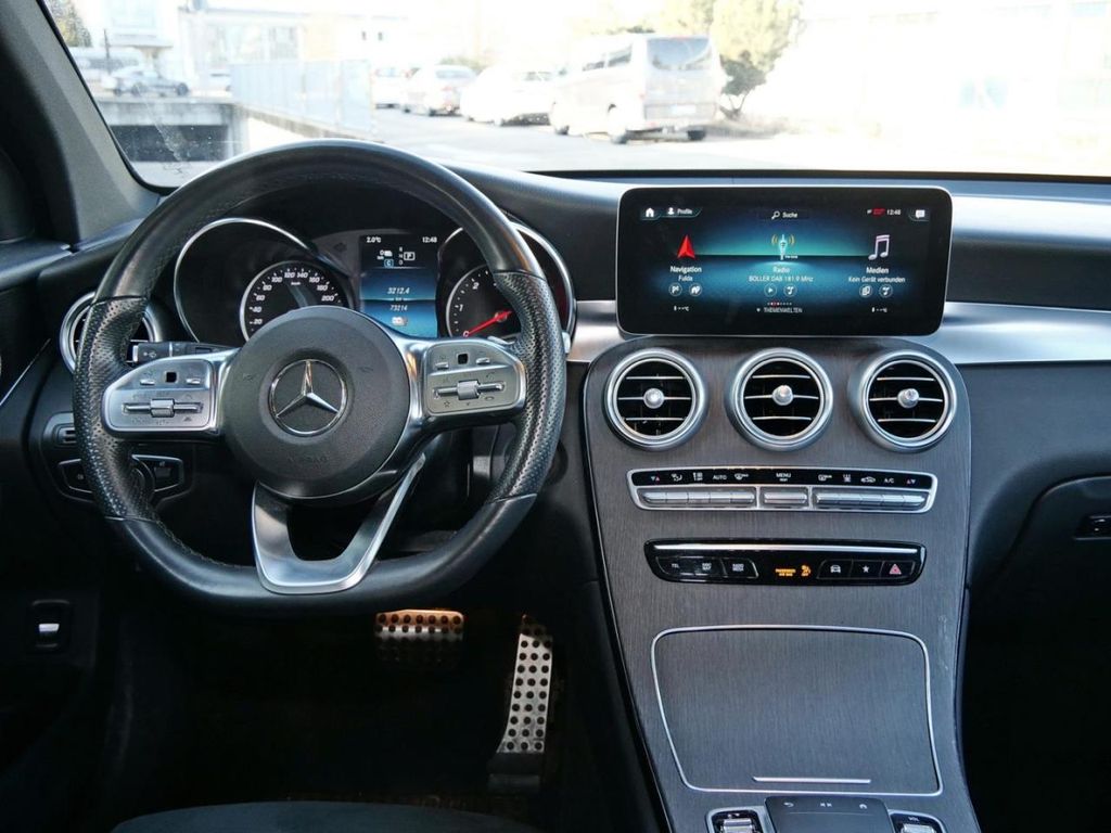 Mercedes-Benz GLC 300 2021