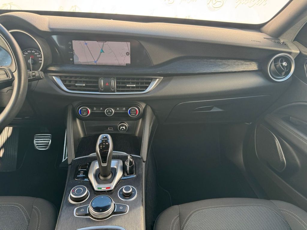 Alfa Romeo Stelvio 2022