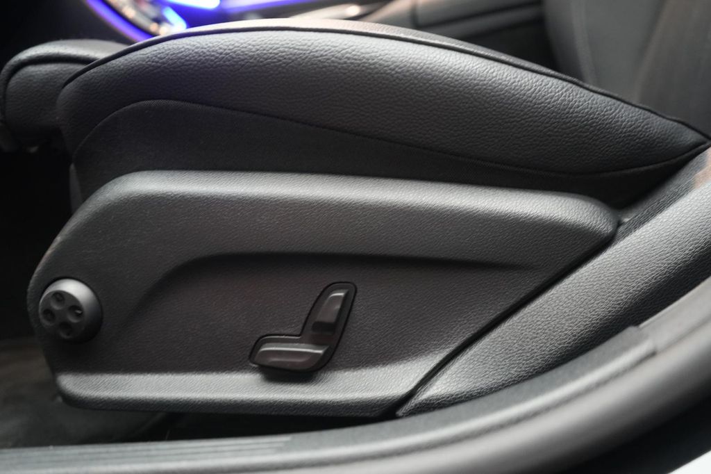 Mercedes-Benz E 300 2022