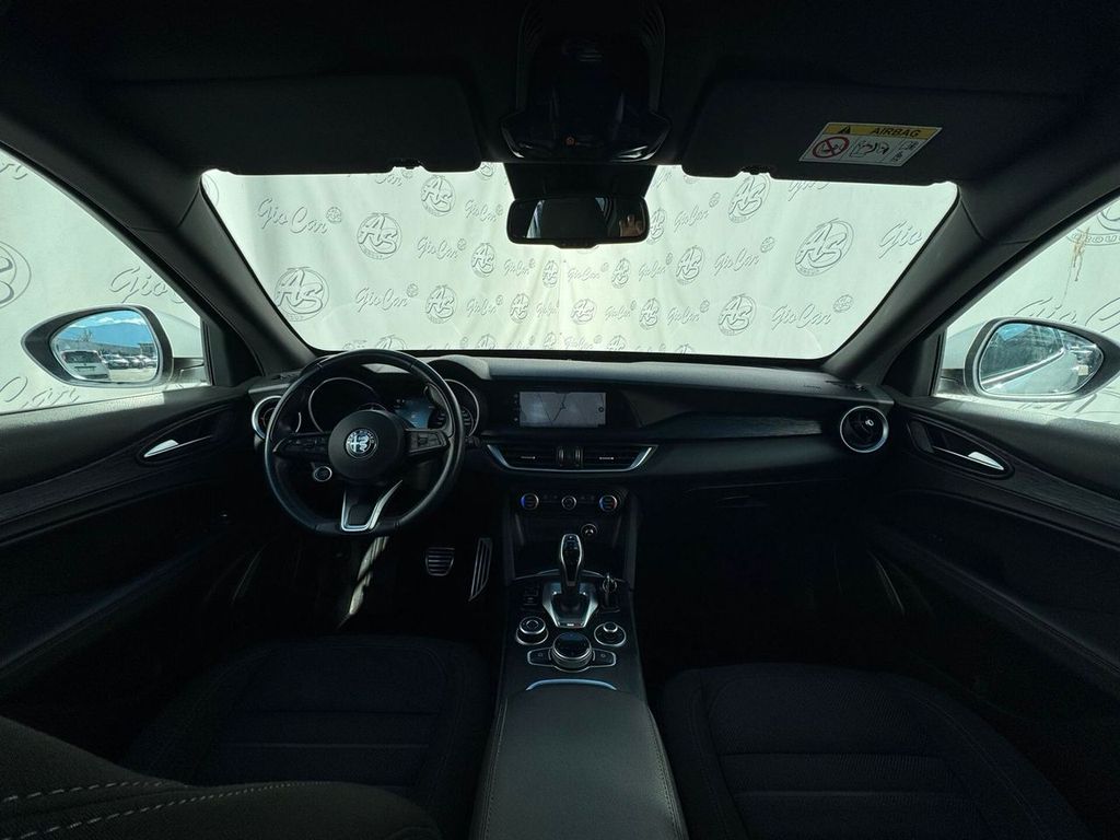 Alfa Romeo Stelvio 2022