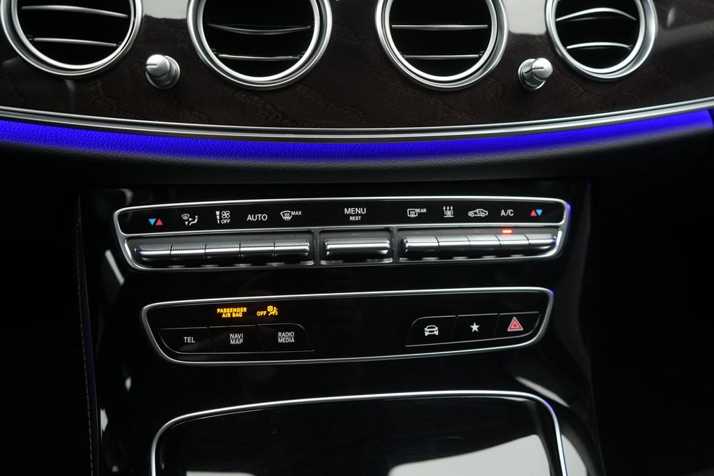Mercedes-Benz E 300 2022