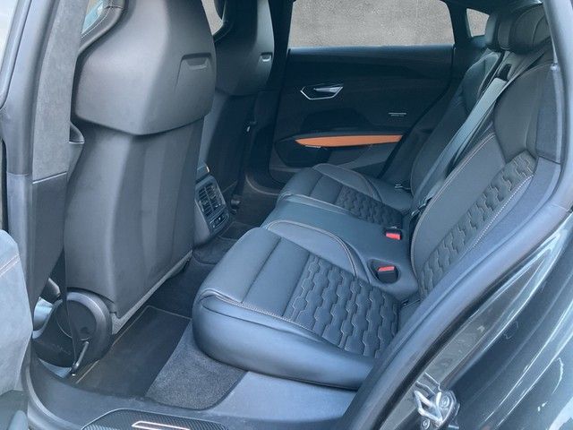 Audi RS e-tron GT 2021