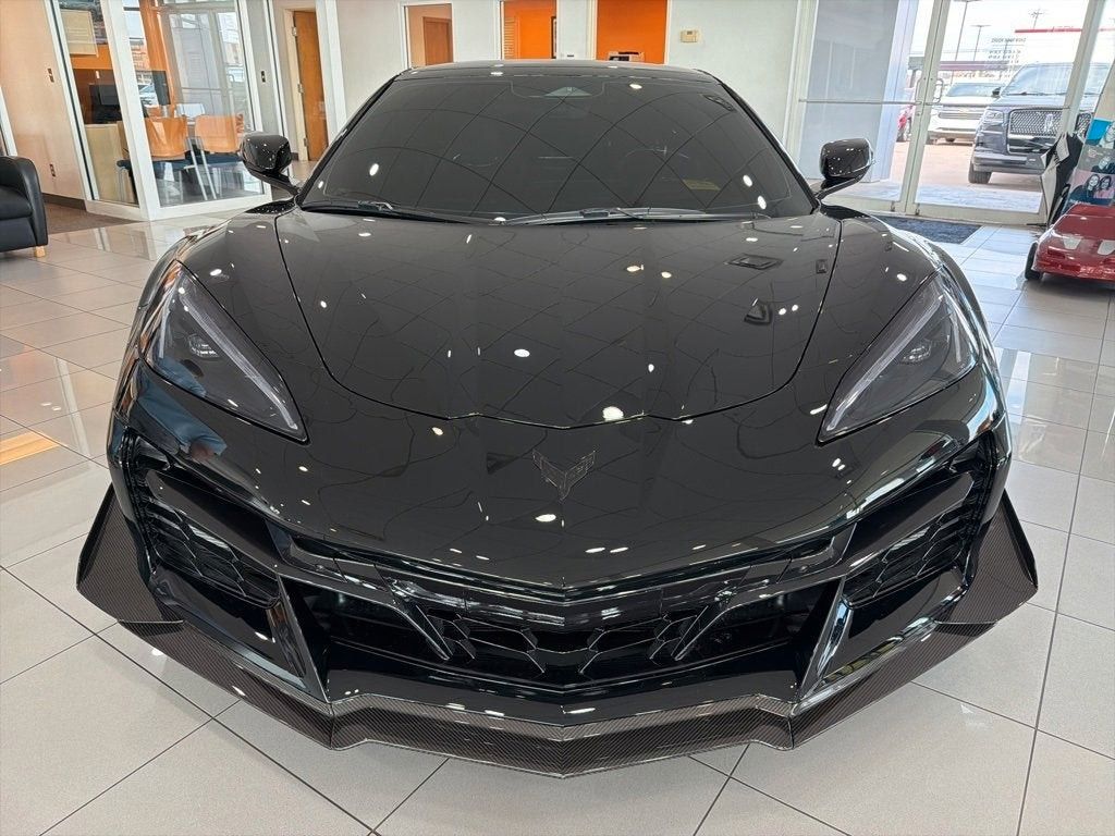 Corvette C8 2025