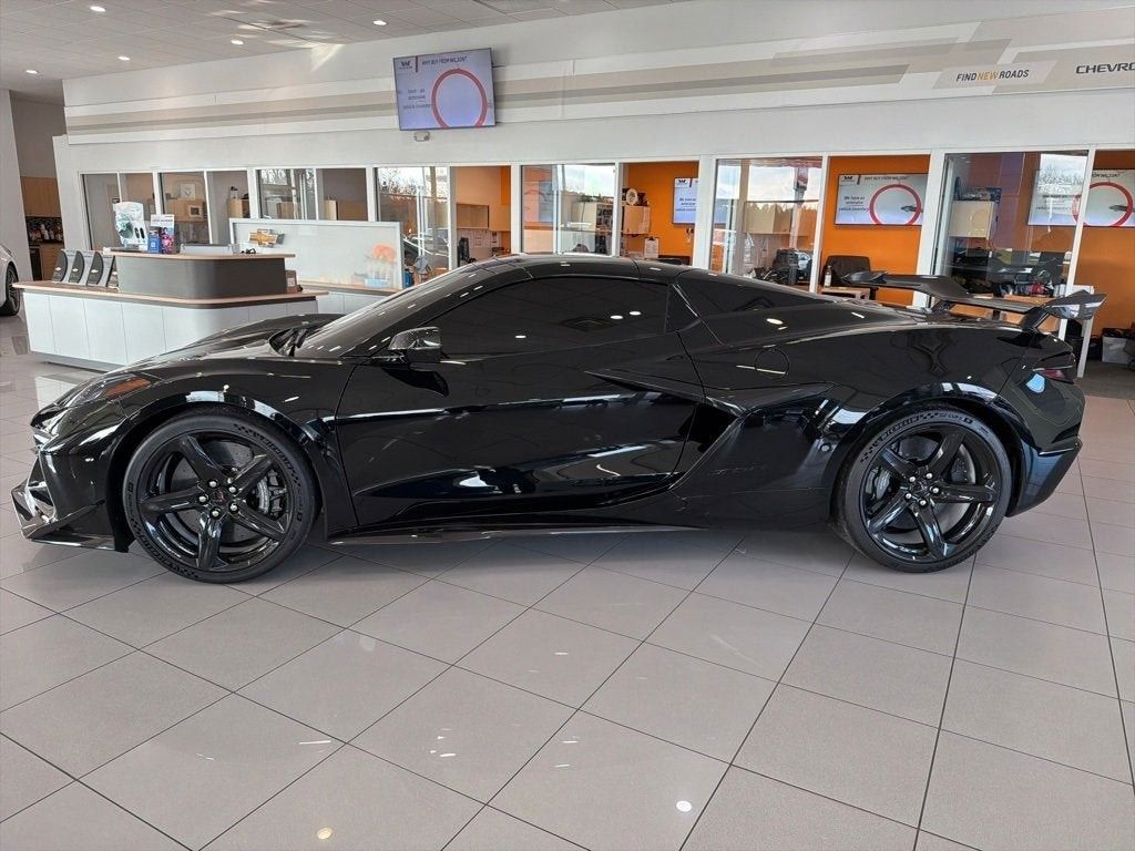 Corvette C8 2025