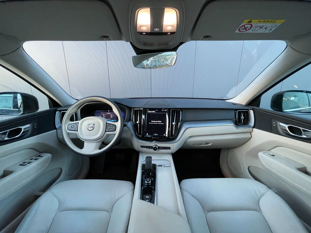 Volvo XC60 2022