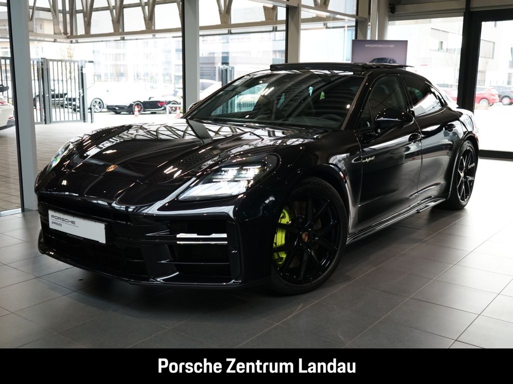Porsche Panamera 2024