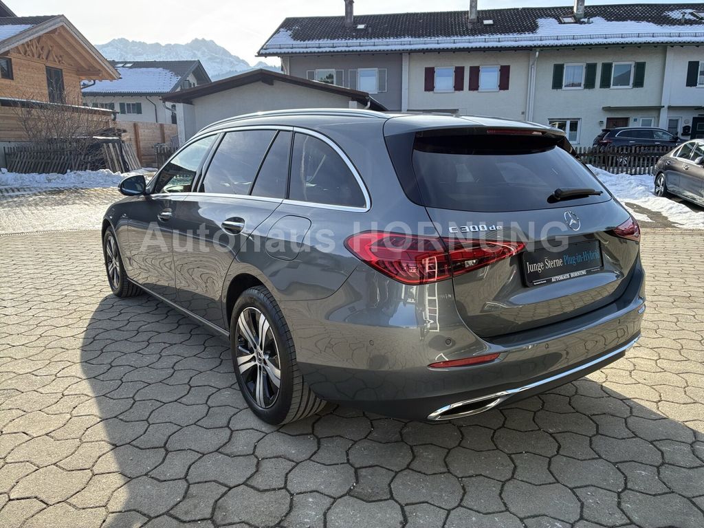 Mercedes-Benz C 300 2025