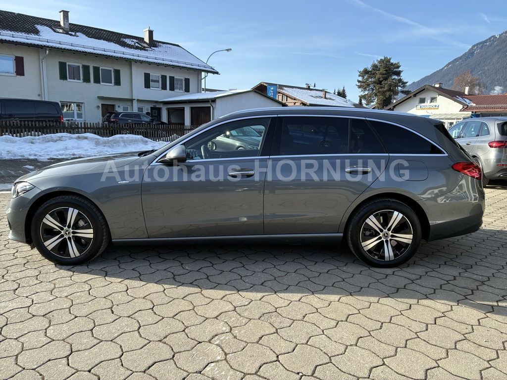 Mercedes-Benz C 300 2025