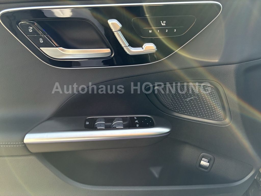 Mercedes-Benz C 300 2025