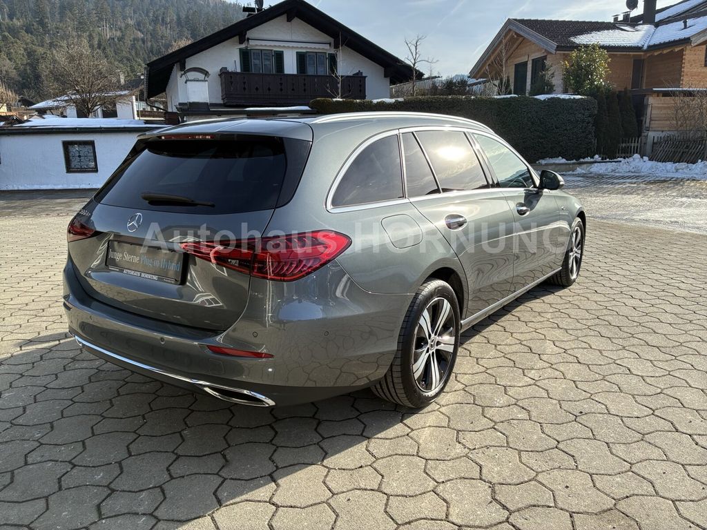 Mercedes-Benz C 300 2025