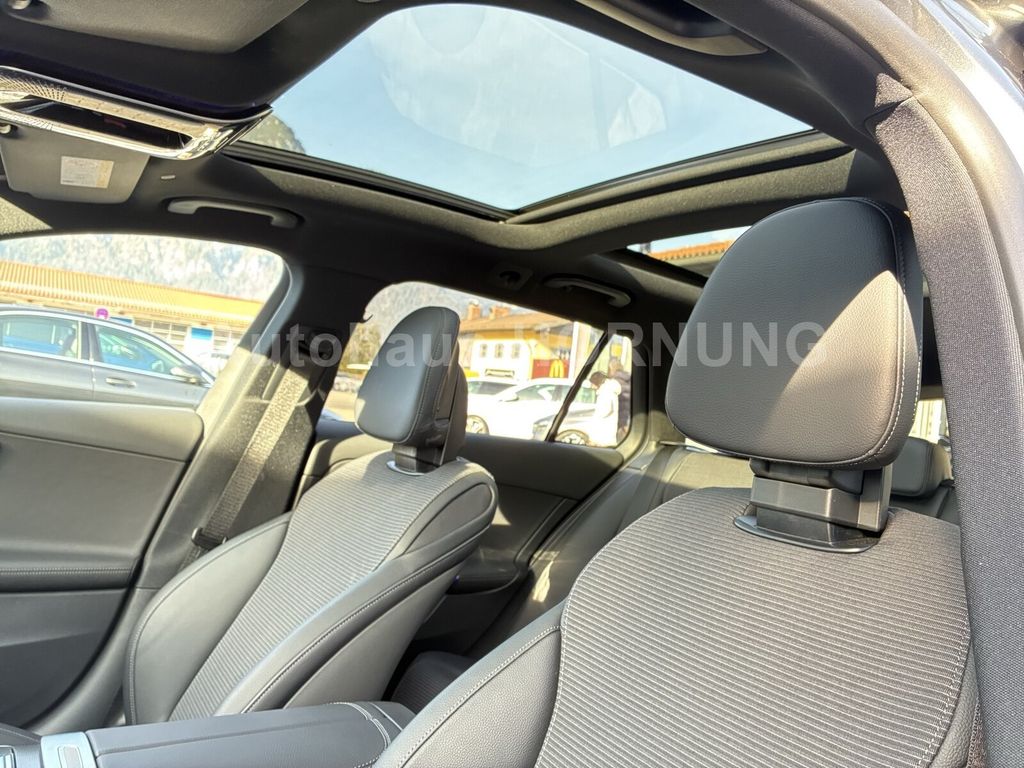 Mercedes-Benz C 300 2025