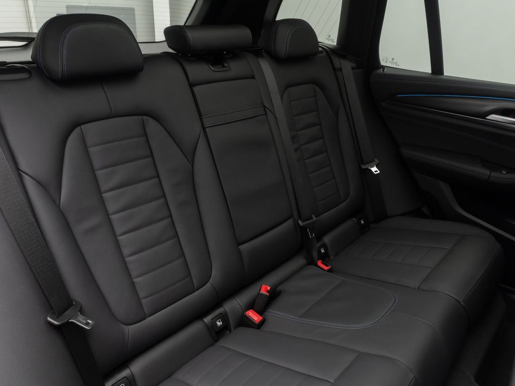 BMW iX3 2022