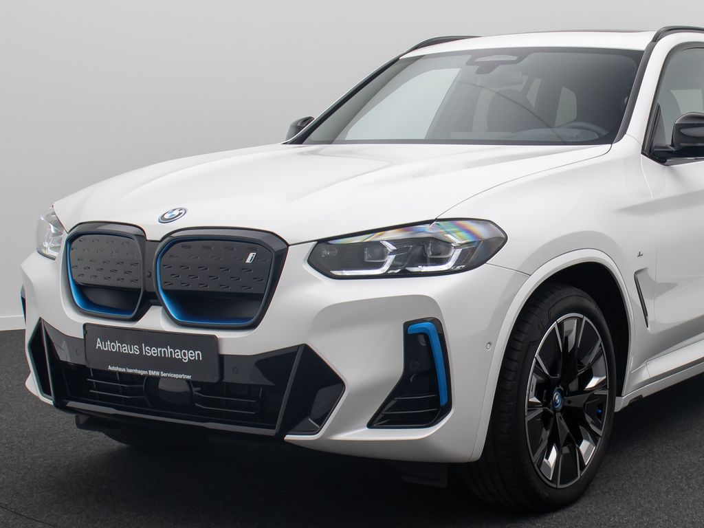 BMW iX3 2022